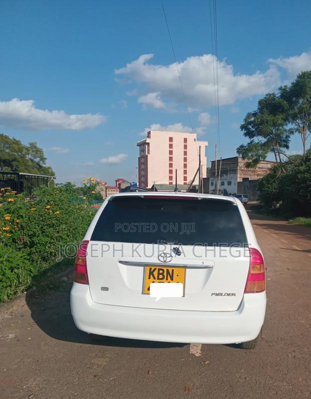 Toyota Corolla Fielder 2004 White