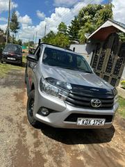 Toyota Hilux 2019 Silver for sale