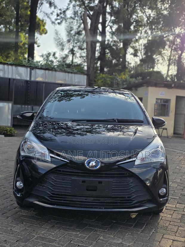 Toyota Vitz 2019 Black