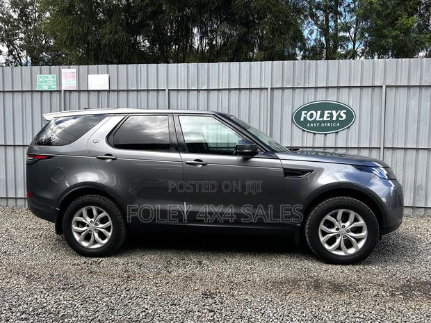 Land Rover Discovery 2018 Gray
