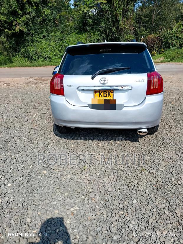 Toyota Allex 2004