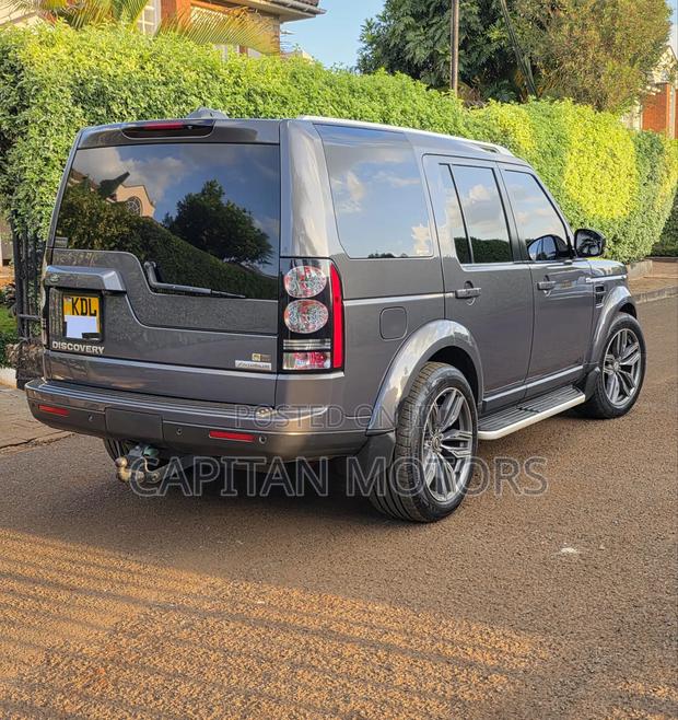 Land Rover Discovery 2016 Gray