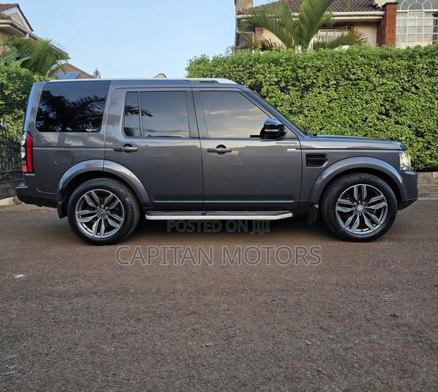 Land Rover Discovery 2016 Gray