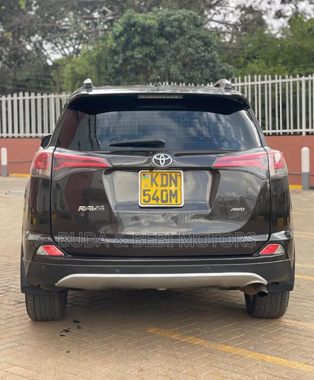 Toyota RAV4 2016 Green