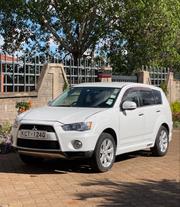 Mitsubishi Outlander 2011 White for sale