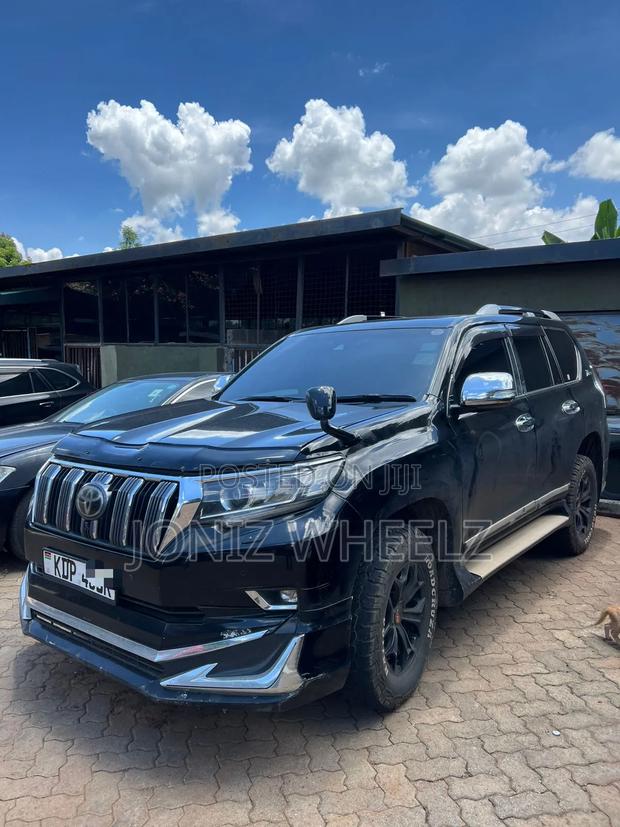 Toyota Land Cruiser Prado 2.8 2019 Black