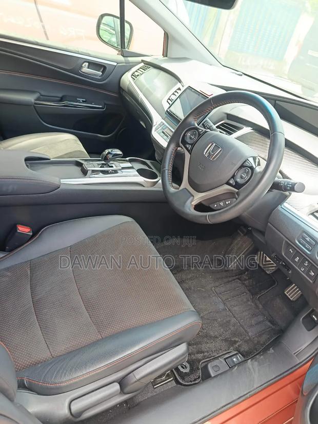 Honda Jade 2019 Orange