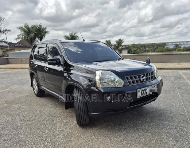Nissan X-Trail 2010 Black