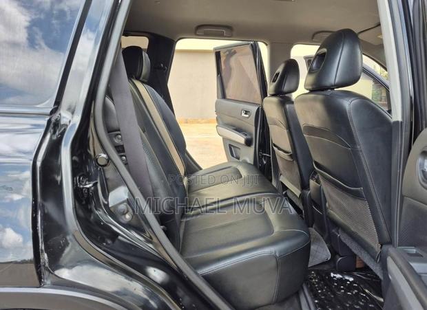 Nissan X-Trail 2010 Black