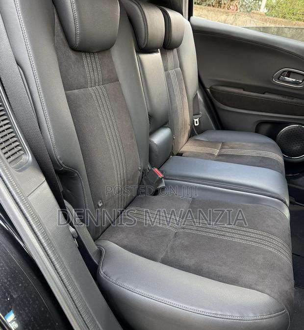 Honda Vezel 1.5 Hybrid 2WD 2020 Black