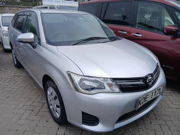 Toyota Corolla Fielder 2013 Silver