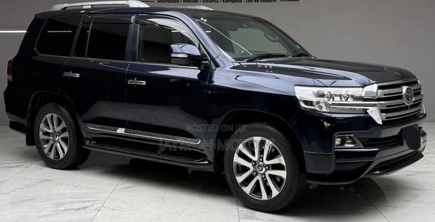 Toyota Land Cruiser 2020 Blue