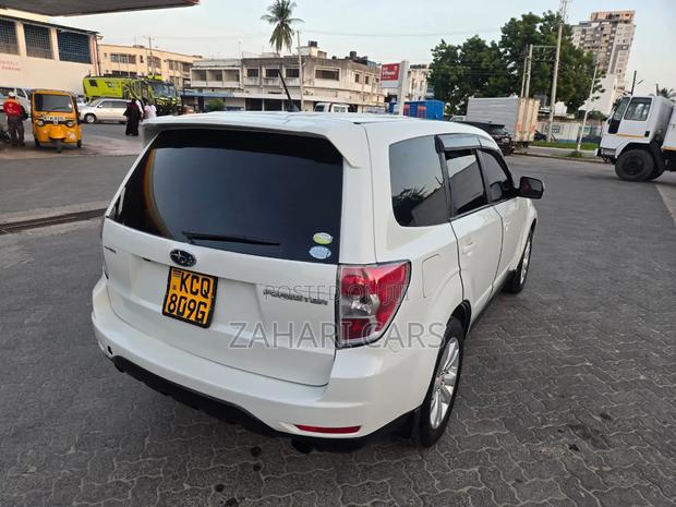 Subaru Forester 2011 White