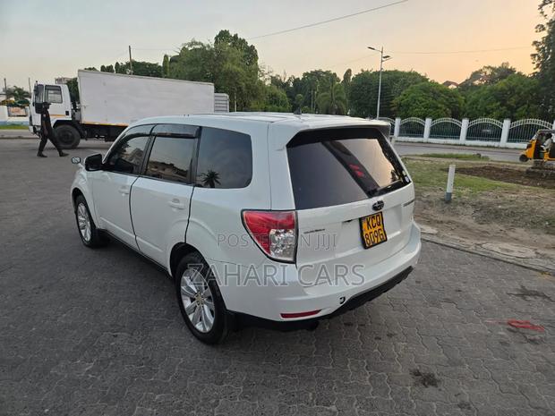 Subaru Forester 2011 White