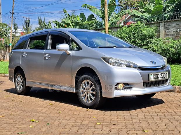 Toyota Wish 2015 Silver