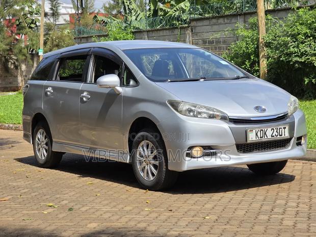 Toyota Wish 2015 Silver