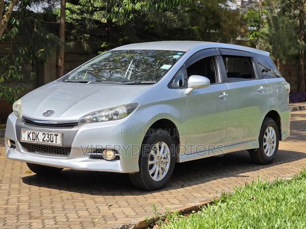 Toyota Wish 2015 Silver