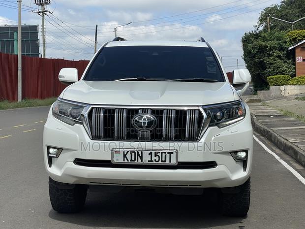 Toyota Land Cruiser Prado 4.0 2018 White