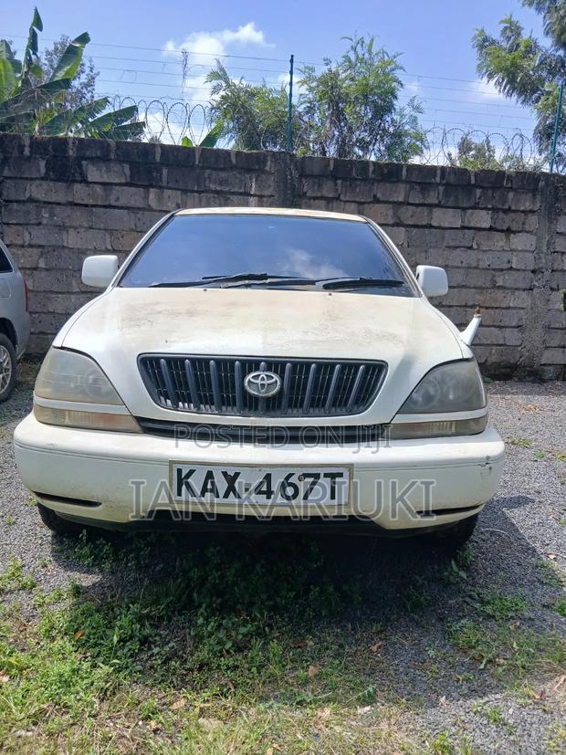 Toyota Harrier 2000 White