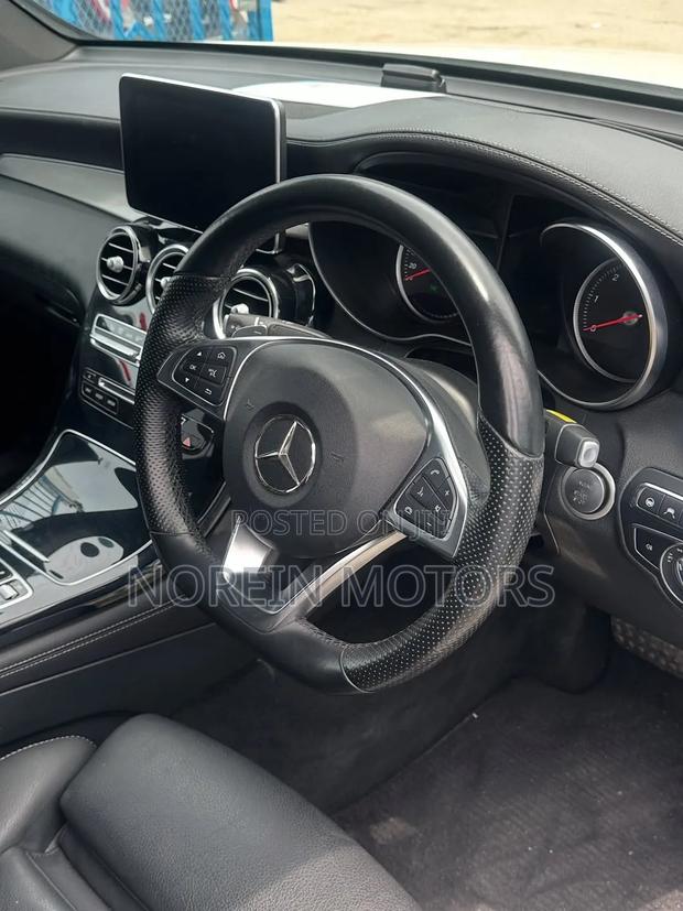 Mercedes-Benz GLC-Class 2019 Pearl