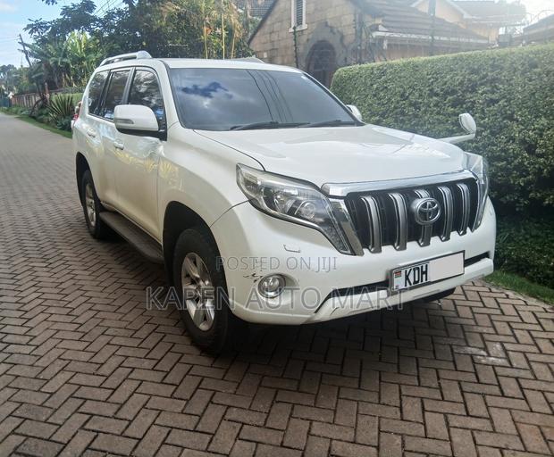 Toyota Land Cruiser Prado 2017 White