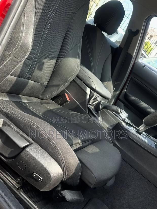 BMW 118d 2019 Red