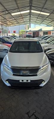 Toyota Harrier 2019 White for sale