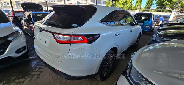 Toyota Harrier 2019 White