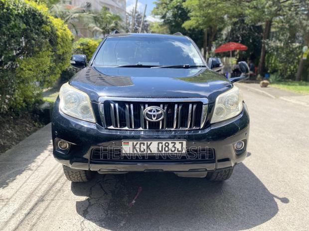 Toyota Land Cruiser Prado 2010 Black
