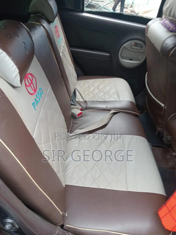 Toyota Hilux 2004 Beige