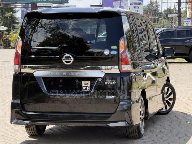 Nissan Serena 2018 Black