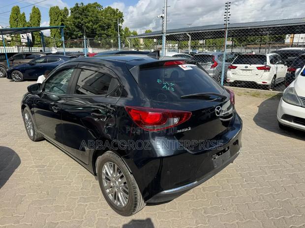 Mazda 2 2019 Black