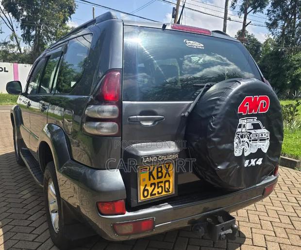 Toyota Land Cruiser Prado 2007 Gray
