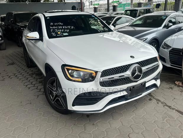 Mercedes-Benz GLC-Class 2019 Off white