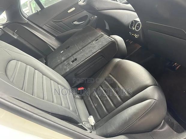 Mercedes-Benz GLC-Class 2019 Off white