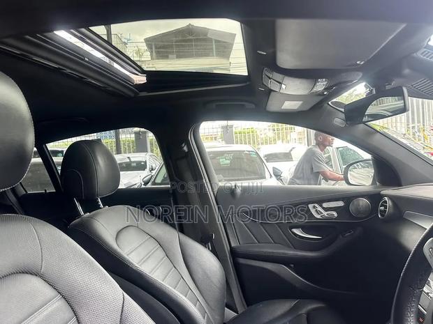 Mercedes-Benz GLC-Class 2019 Off white