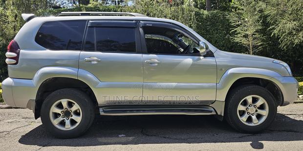 Toyota Land Cruiser 2007 Silver