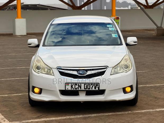 Subaru Legacy 2010 White