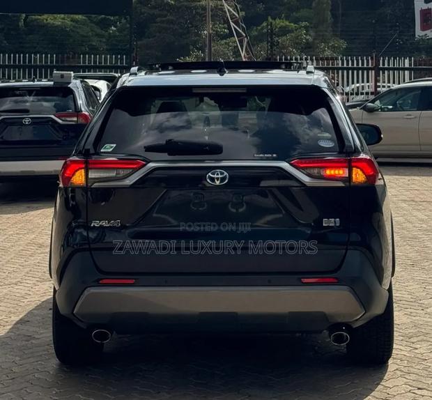 Toyota RAV4 Hybrid 2019 Matt Black