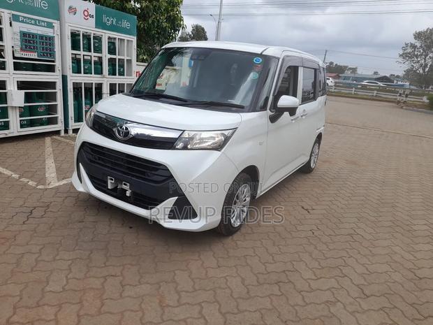 Toyota Tank 2019 Pearl