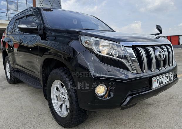 Toyota Land Cruiser Prado 2017 Black