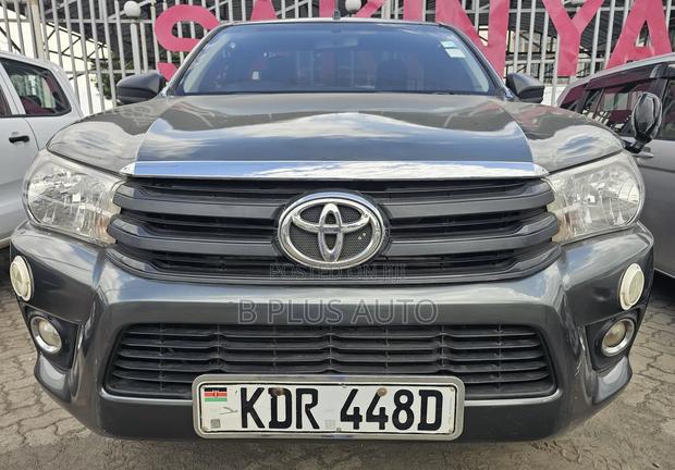 Toyota Hilux 2018 Black