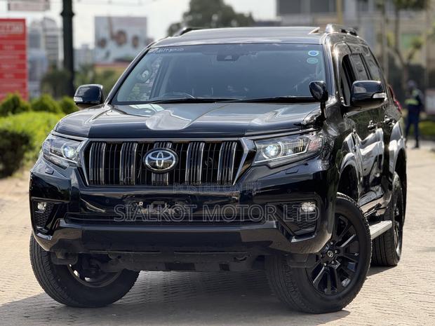 Toyota Land Cruiser Prado 2.7 2021 Black
