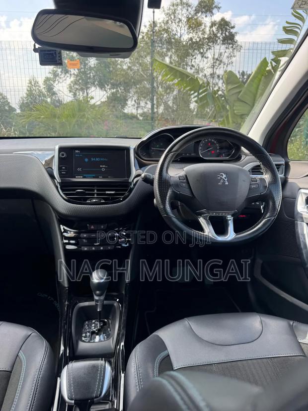 Peugeot 2008 2019 Red