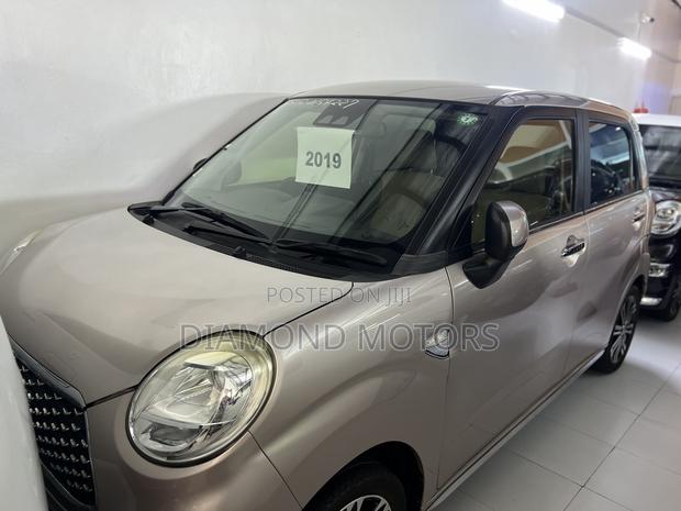 Daihatsu Cast 660 Turbo AWD 2019 Gold