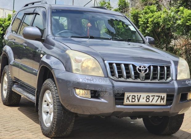 Toyota Land Cruiser Prado 2006 Gray