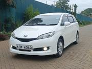 Toyota Wish 2010 White for sale