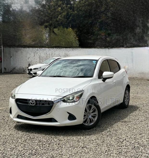Mazda Demio 2018 White