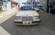 Mercedes-Benz E200 1991 Brown for sale