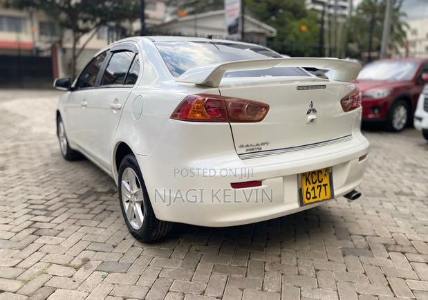 Mitsubishi Galant 2008 White